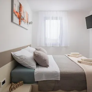 Luxury Blue Sky Apartament