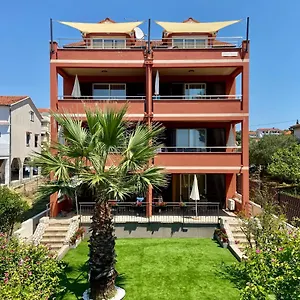 Sanmarino Apartament
